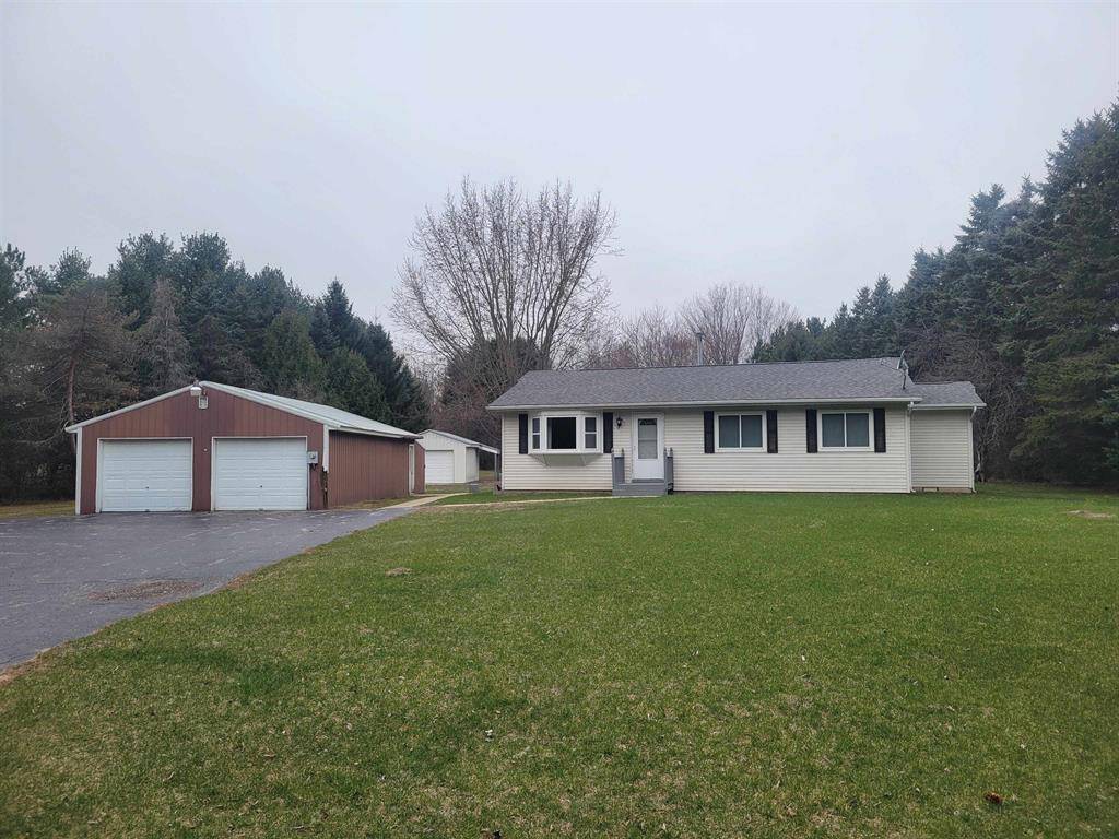 4666 Freeman Road,  Tobacco Twp,  MI 48612