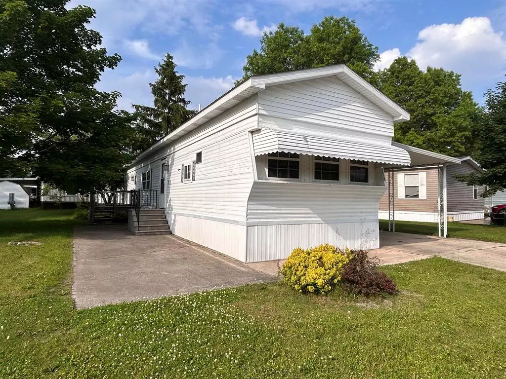 Saginaw Twp, MI 48603,4510 W Country Way