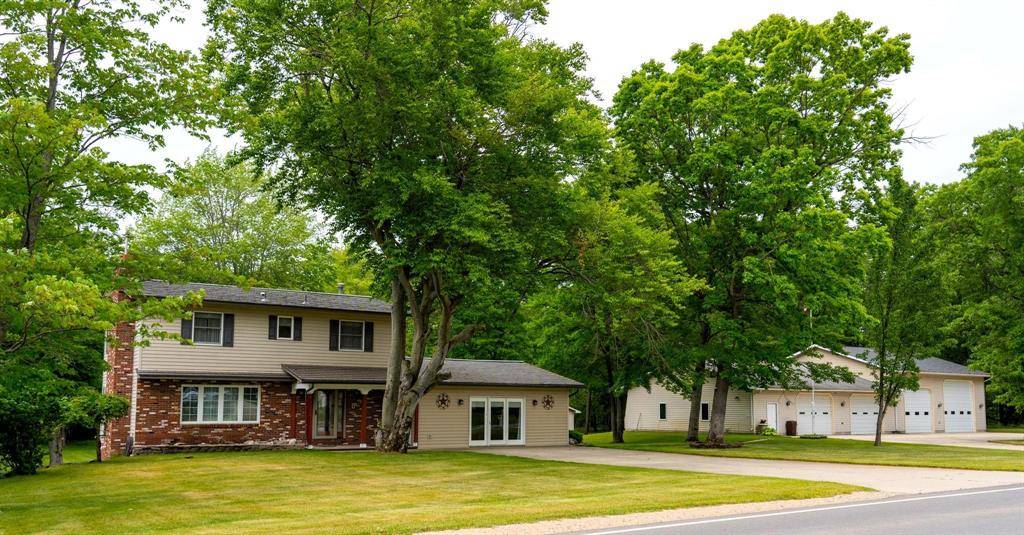10200 S Lake Station Avenue, Garfield Twp, MI 48632