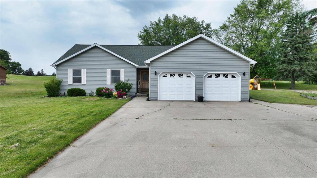 1006 N Clubhouse Drive, Sherman Twp, MI 48893