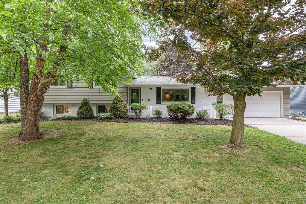 190 Westview Drive, Alma, MI 48801