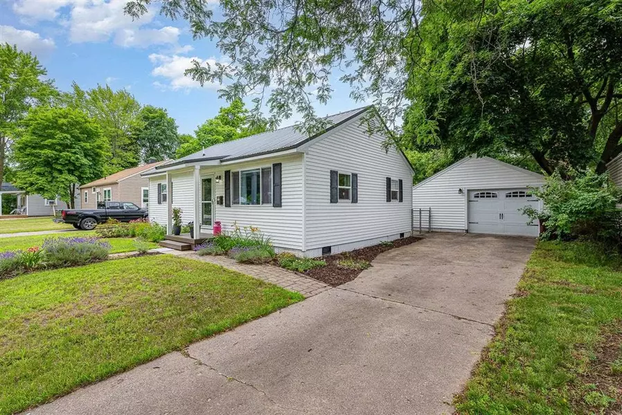 1020 Elizabeth Street, Mt. Pleasant, MI 48858