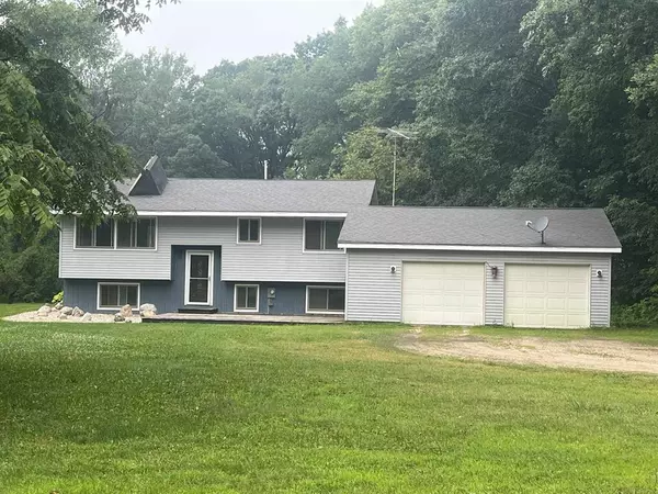 2756 S Gilmore Road, Deerfield Twp, MI 48858