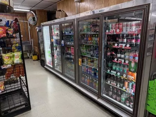 Ashley Vlg, MI 48806,128 S Sterling