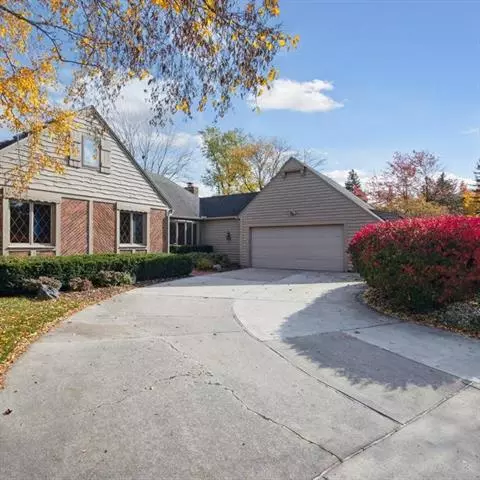 12200 Appletree Drive, Plymouth Twp, MI 48170