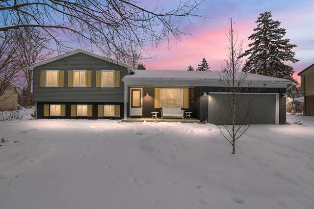 19330 Bainbridge Avenue, Livonia, MI 48152