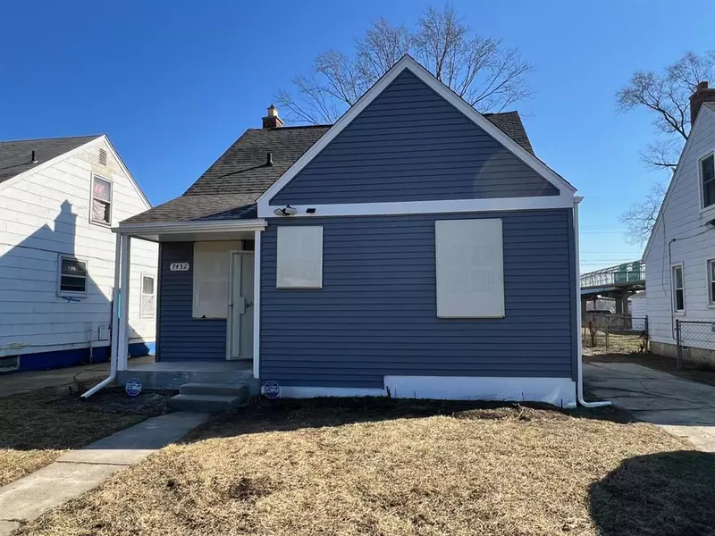 7432 Ashton Avenue, Detroit, MI 48228