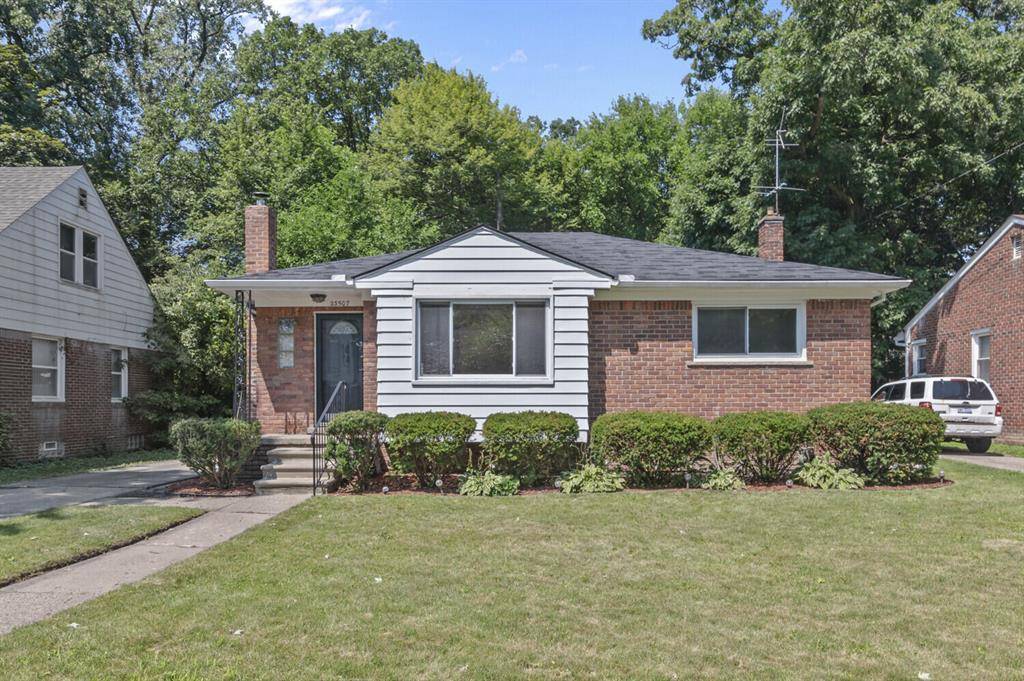 23507 Oneida, Oak Park, MI 48237