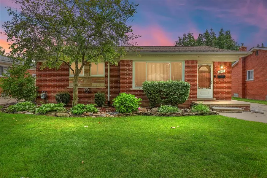 6640 Plainfield Street, Dearborn Heights, MI 48127