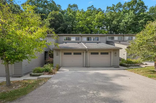 3015 Lakehaven Drive, Ann Arbor, MI 48105