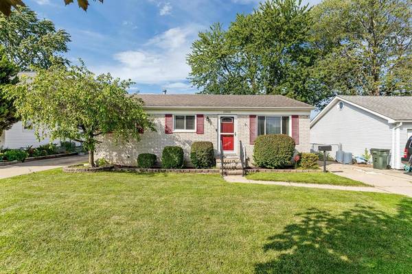 23015 Hoffman Street, St. Clair Shores, MI 48082