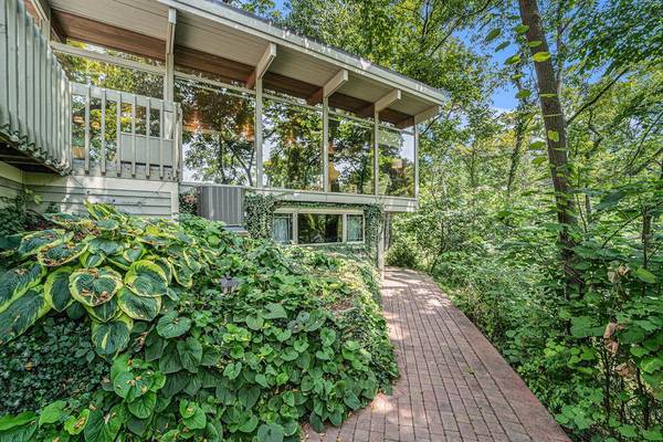 281 Corrie Road,  Ann Arbor,  MI 48105