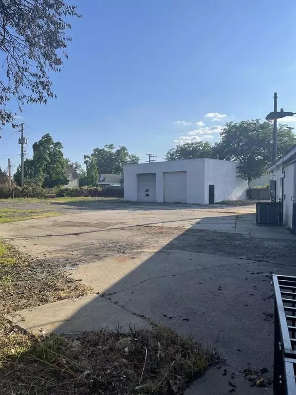 Detroit, MI 48212,5720 E Davison Street
