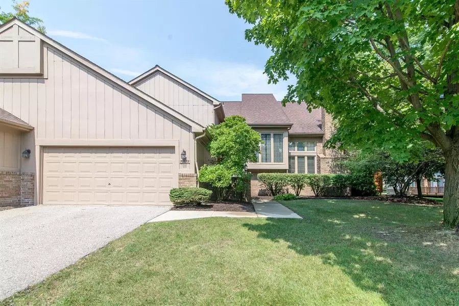 37872 N Laurel Park Drive, Livonia, MI 48152
