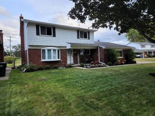 12346 Myles Court, Sterling Heights, MI 48313