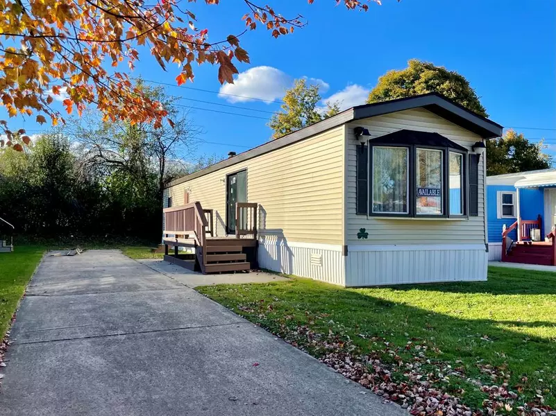 3924 W Jefferson Avenue 3924, Trenton, MI 48183
