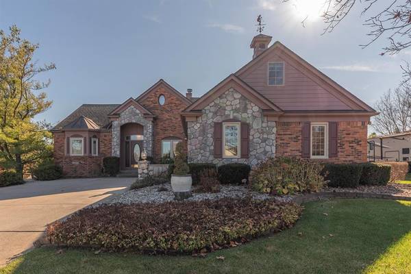 12879 Springbrooke Trail, South Lyon, MI 48178