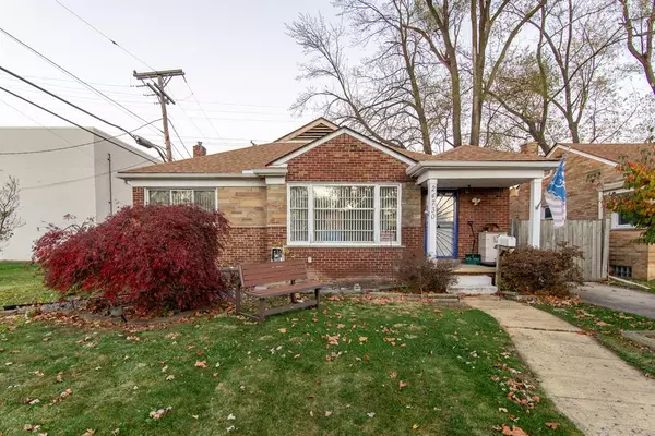 24730 Ridgedale Street, Oak Park, MI 48237