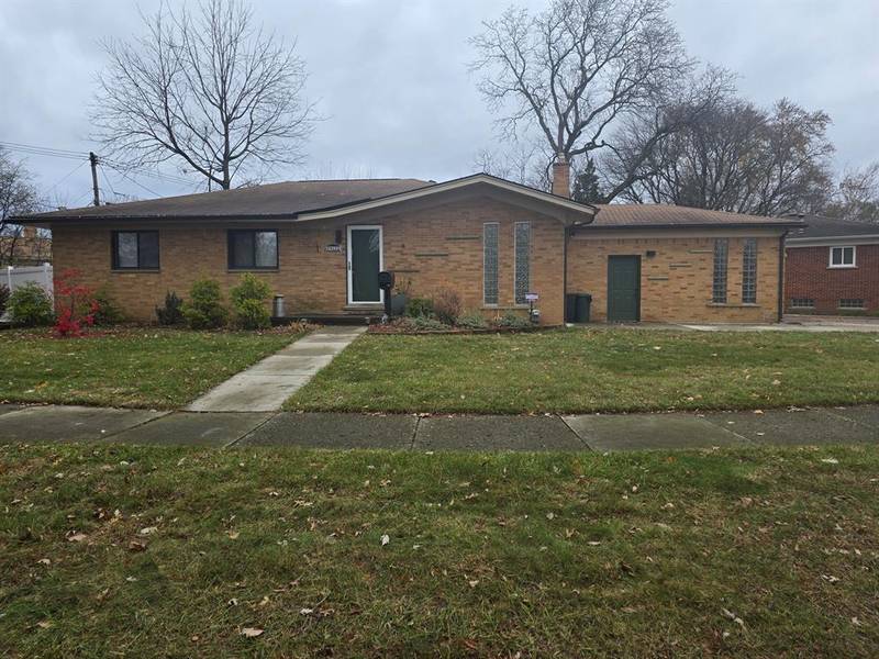 29222 Oriole Street, Livonia, MI 48154