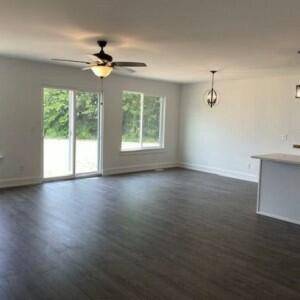 Dundee Vlg, MI 48131,715 Chase Hanna Street Building: 2 6
