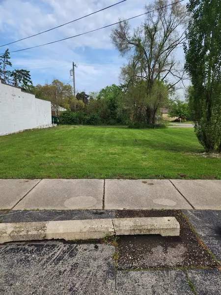 37135 Ferndale Street, Romulus, MI 48174