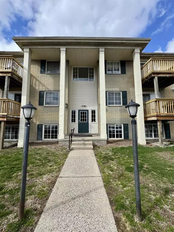 Utica, MI 48317,45210 Keding Unit 101