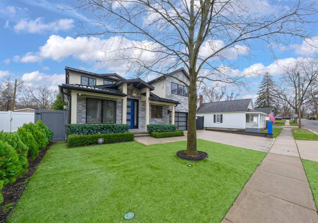 523 Renshaw Street, Rochester, MI 48307
