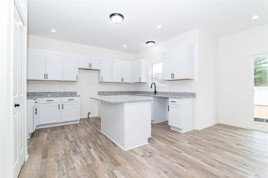 Livonia, MI 48152,20233 Sunset Avenue