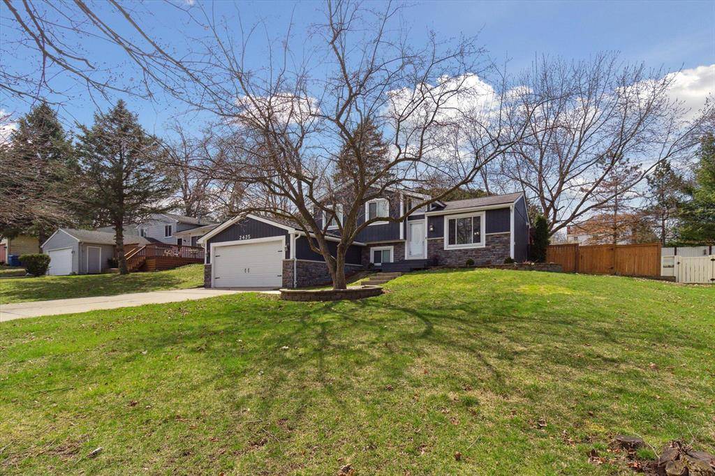 2425 Pine Orchard Drive, Waterford Twp, MI 48329