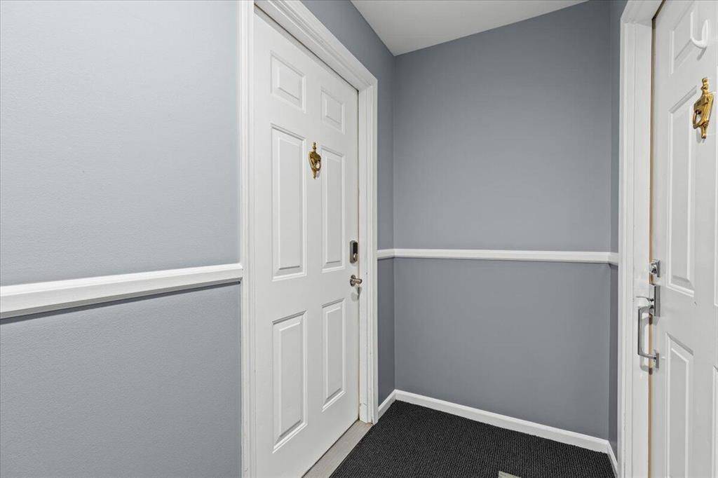 Harrison Twp, MI 48045,37524 Jefferson Avenue 301