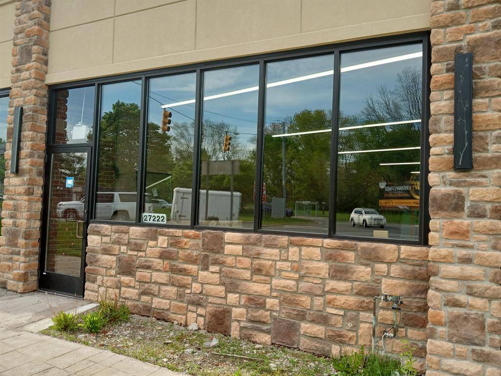 27228 Michigan Avenue, Inkster, MI 48141