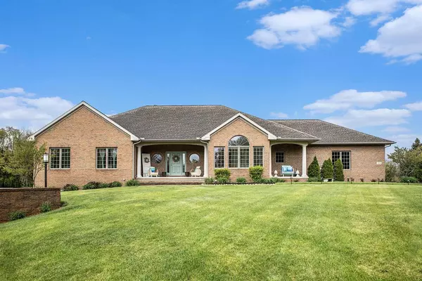 834 Joseph Court,  Sylvan Twp,  MI 48118