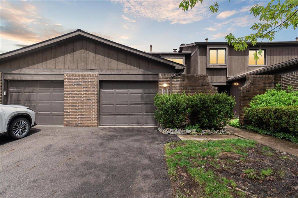 Ann Arbor, MI 48105,2537 Meade Court