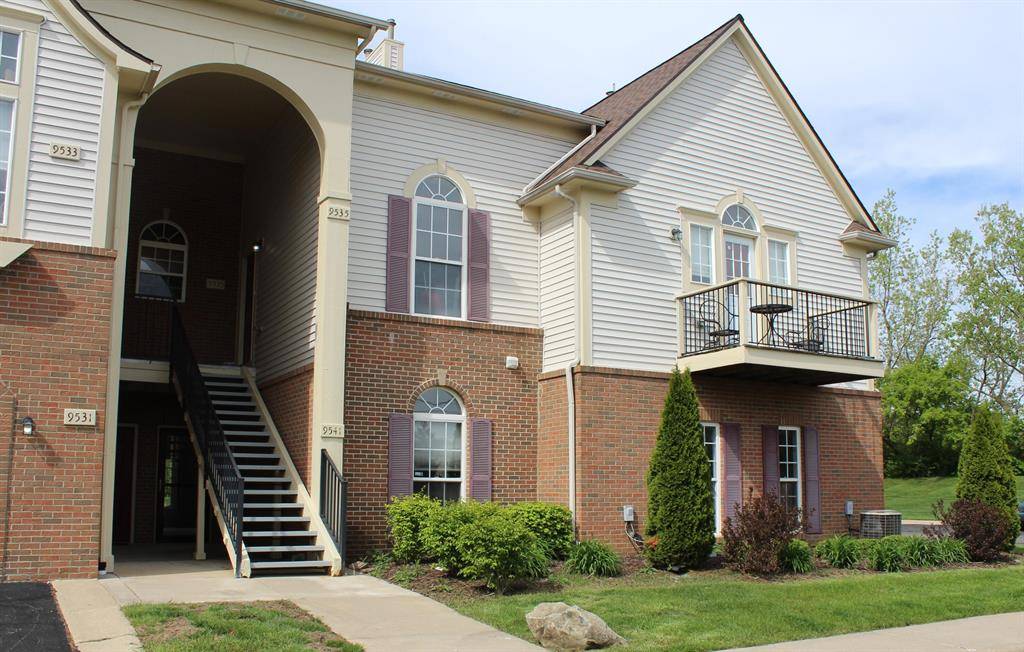 9541 LAKESIDE Drive Building: 8, Ypsilanti Twp, MI 48197