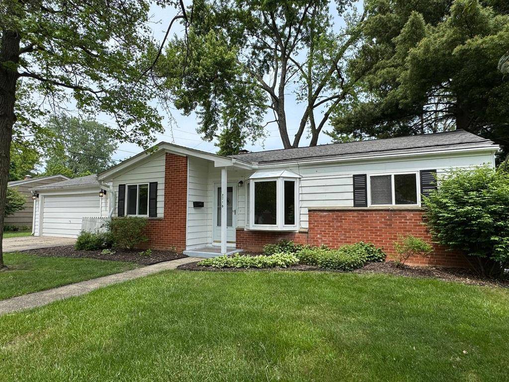 Ann Arbor, MI 48104,2715 BEACON HILL Street