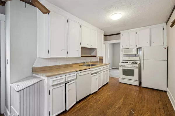 Lansing, MI 48910,1916 Lyons Avenue