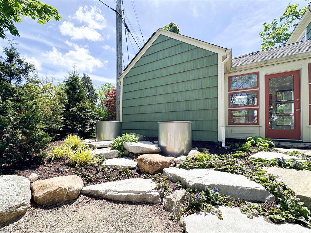 Ann Arbor, MI 48104,2021 Geddes Ave. Avenue