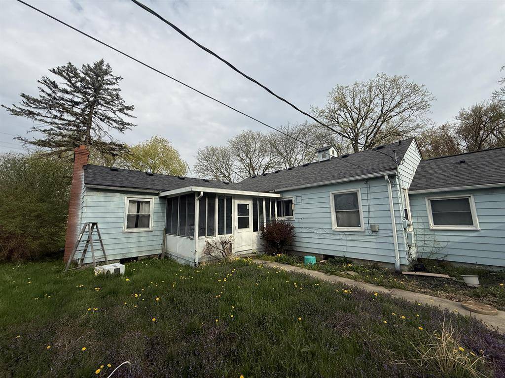21338 Orchard Lake Rd Road, Oakland Twp, MI 48336