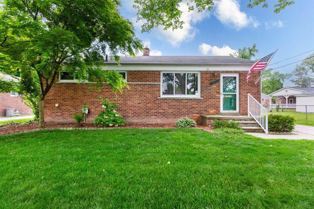 36713 Richland Street, Livonia, MI 48150