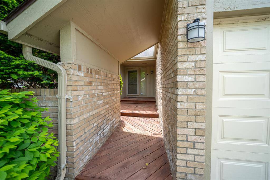 4123 Foxpointe Drive, West Bloomfield Twp, MI 48323
