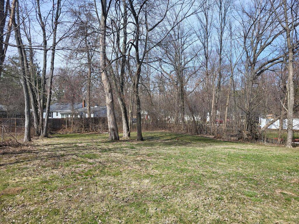 Southfield, MI 48075,21328 Frazer Avenue