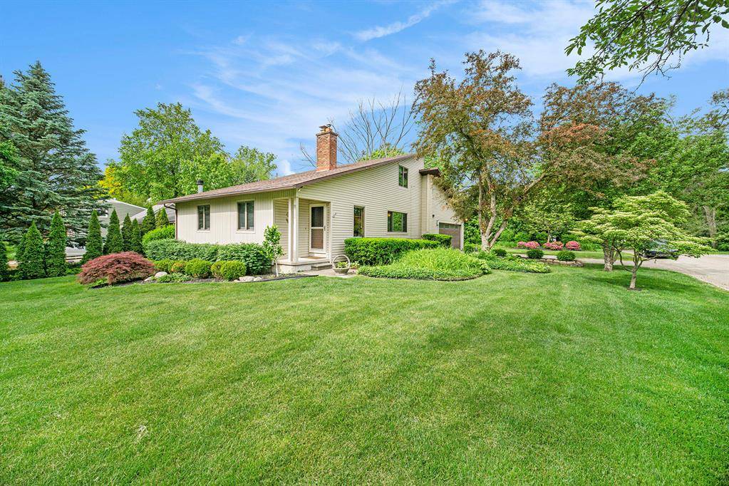 2800 Kimberley Road, Ann Arbor, MI 48104