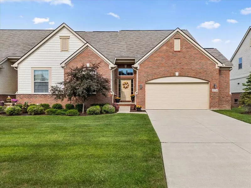 28136 Belmonte Drive Building: 14, Lyon Twp, MI 48165