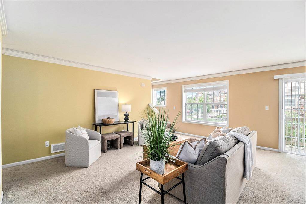 Ann Arbor, MI 48105,2756 Barclay Way