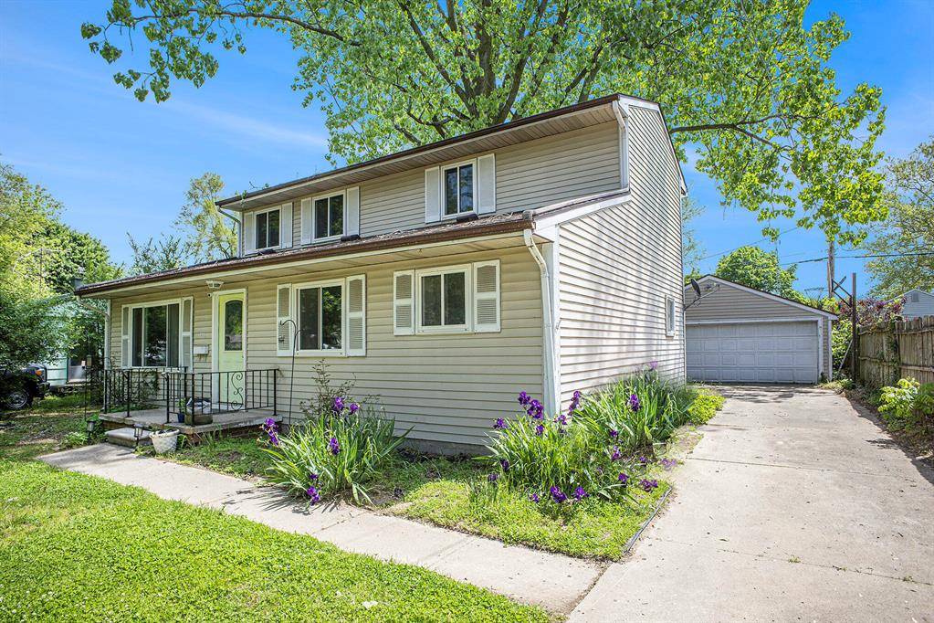 511 Lane Street, Chelsea, MI 48118