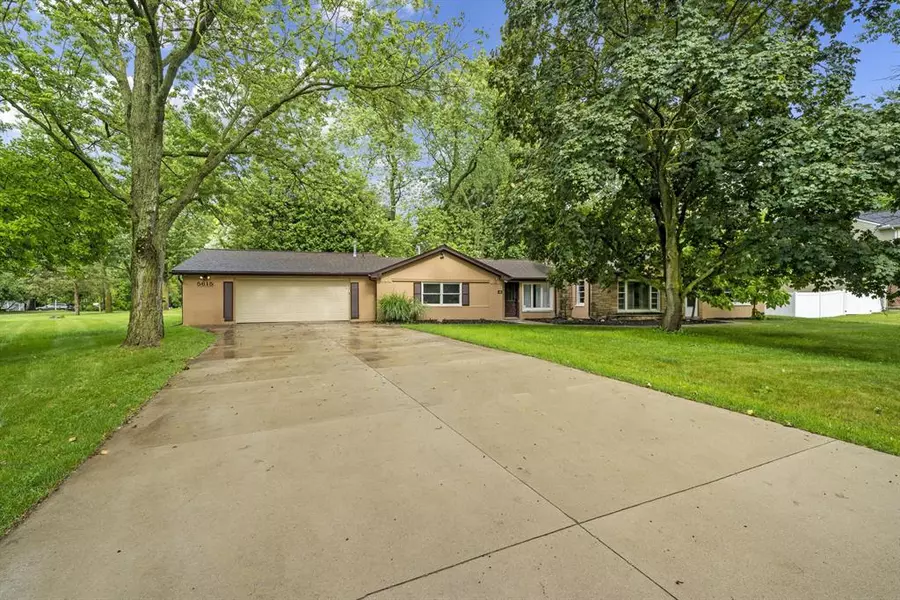 5615 Carlburt Street, West Bloomfield Twp, MI 48322
