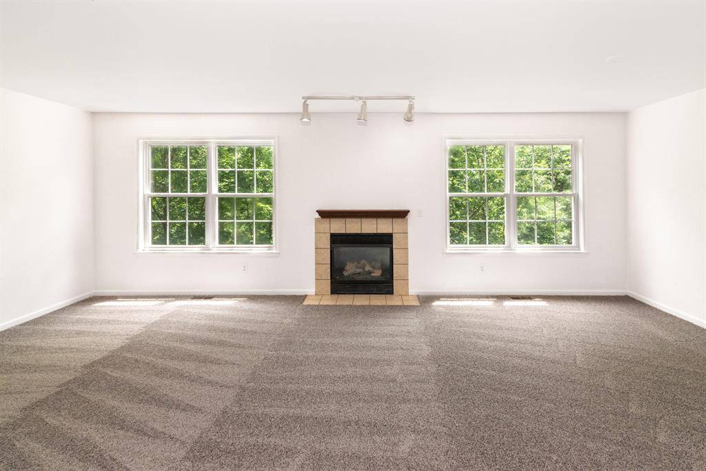Ann Arbor, MI 48105,3046 Barclay Way