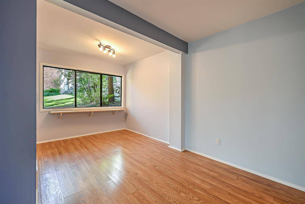 Ann Arbor, MI 48103,2120 Pauline Boulevard Building: 2120.00 105