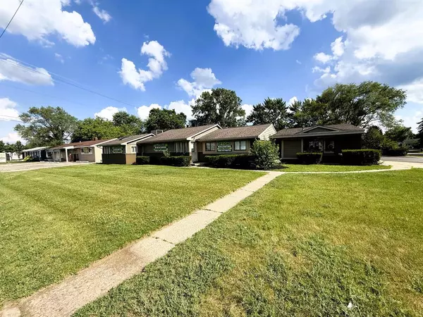 5685 Highland Road, Waterford Twp, MI 48327