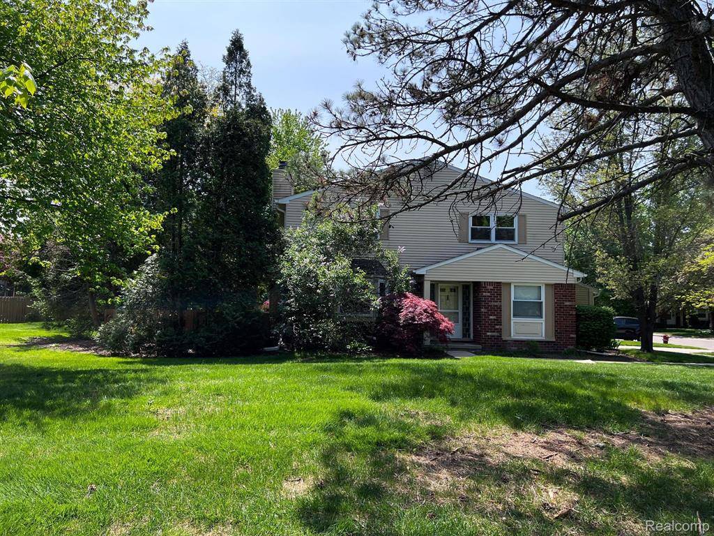 Troy, MI 48098,5751 Northfield Parkway #647